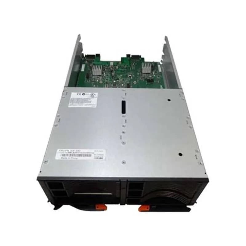 IBM Lenovo BladeCenter S 6-Disk Storage Module, disk korpusu, 6 yuva (SATA-300 / SAS) (43W3581)