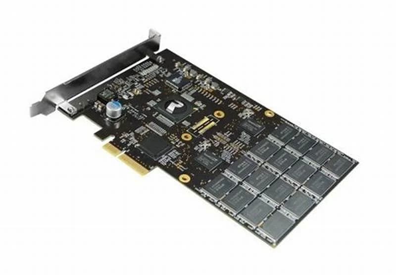 Lenovo High IOPS MLC Duo Адаптер, 640 GB SSD, внутренний, PCI Express, FRU, (CRU) (68Y7382)