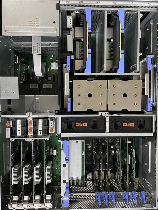 IBM System Backplane (74Y4135)