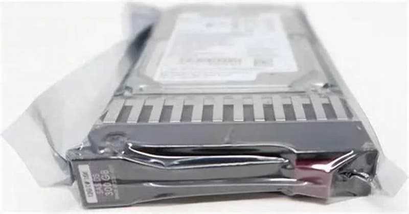 HPE Enterprise, Hard drive, 300 GB, hot-swap, 2.5" SFF, SAS 12Gb/s, 15000 rpm (872842-B21)