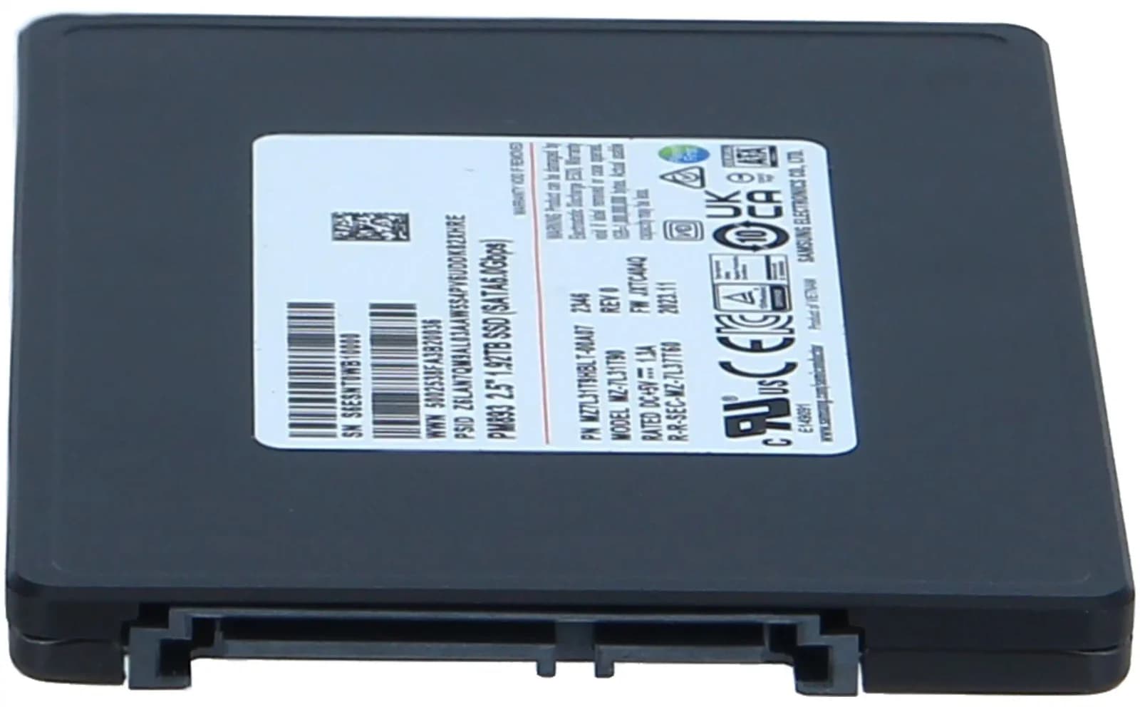Samsung PM893 MZ7L31T9HBLT, SSD, 1.92 TB, internal, 2.5", SATA 6Gb/s (MZ7L31T9HBLT-00A07)