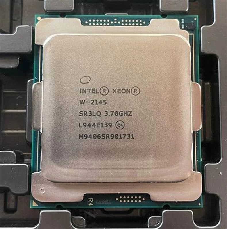 Intel Xeon W prosessoru 2145, 8 Core, 16 Threads (SR3LQ)