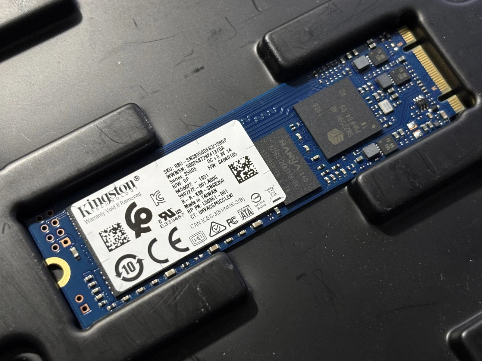Kingston L50361-001 SNS8350DES3-128GP GENUINE HP SSD 128GB Kingston L50361-001 SNS8350DES3-128GP GENUINE HP SSD 128GB